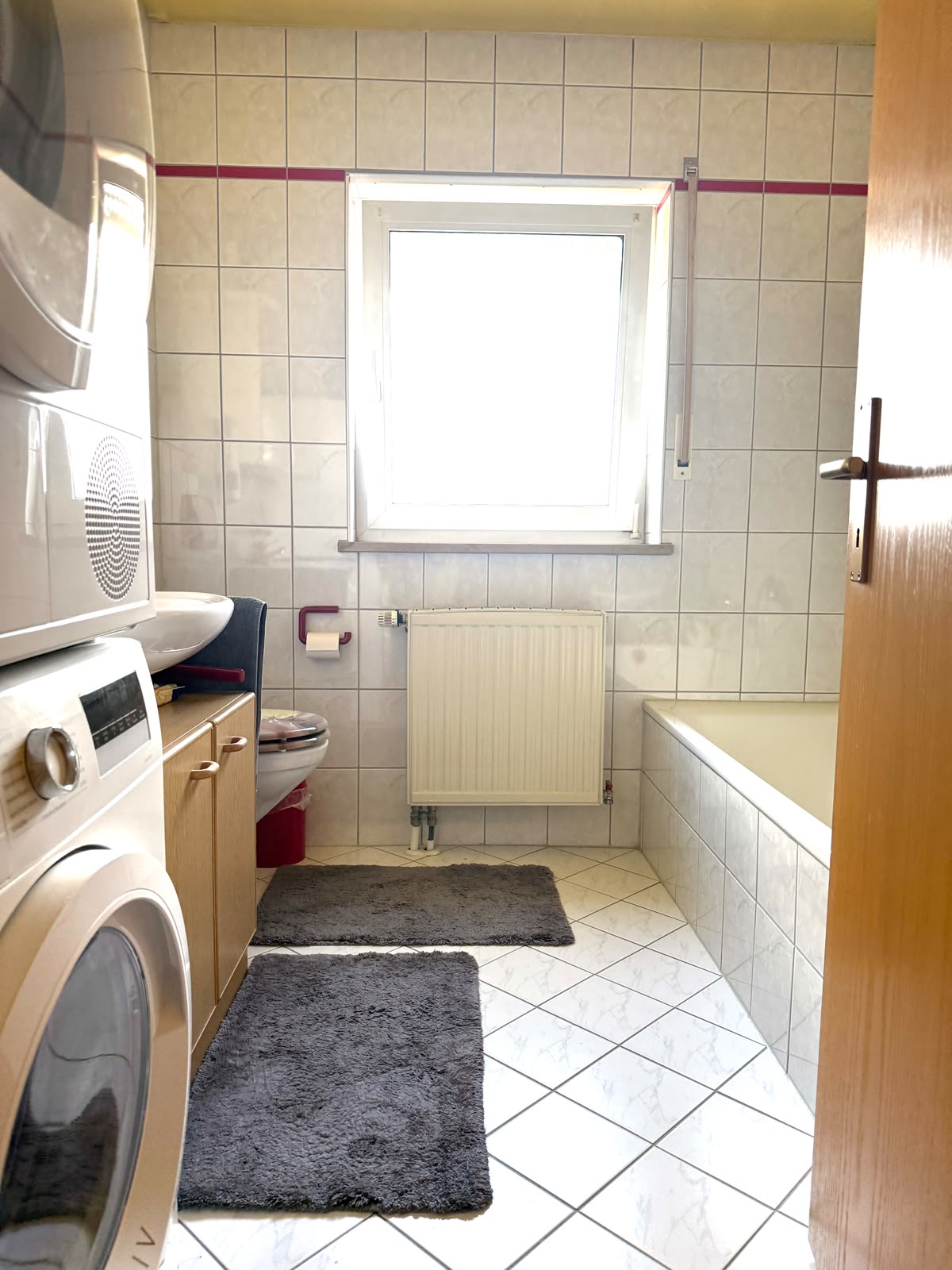 Tageslichtbad mit Badewanne