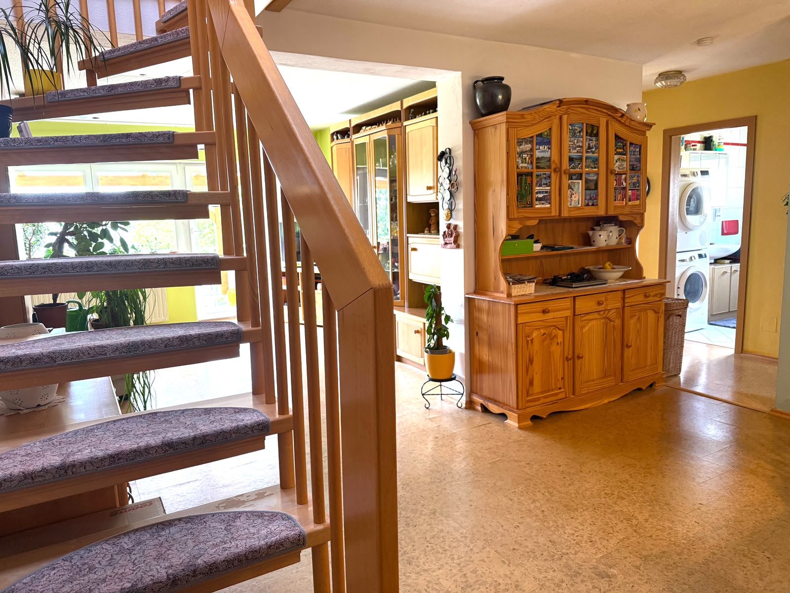 Treppe und Essbereich